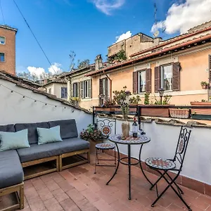  Apartment Maya Rhome Trastevere
