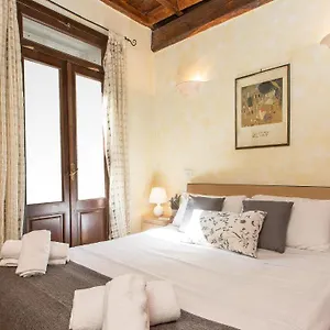 Appartamento In Luce, Roma